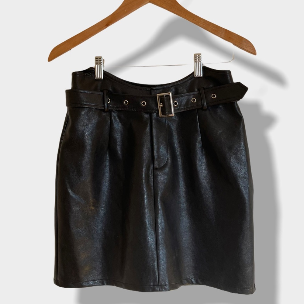 NWT Superdown x Draya Michele Faux leather skirt